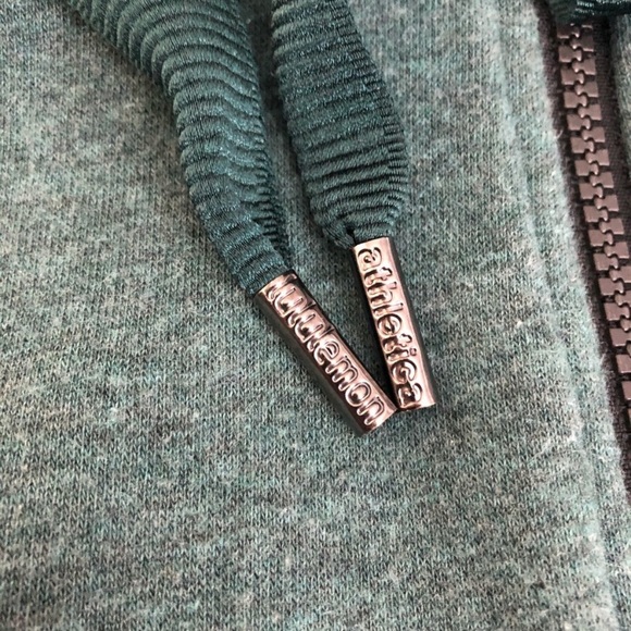 Lululemon Take Off and Go Fleece - Picture 9 of 10